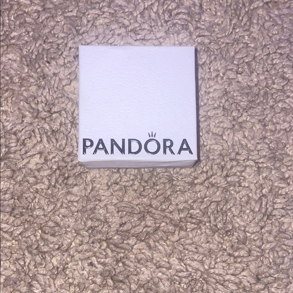 Pandora Elegant White Wall Decor